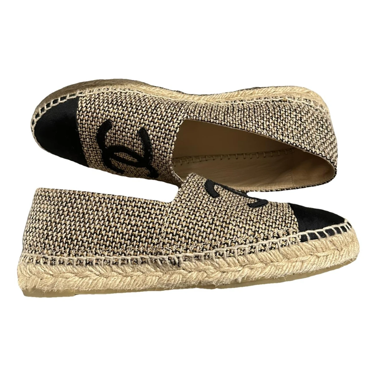 Pre-owned Chanel Cloth Espadrilles In Gold