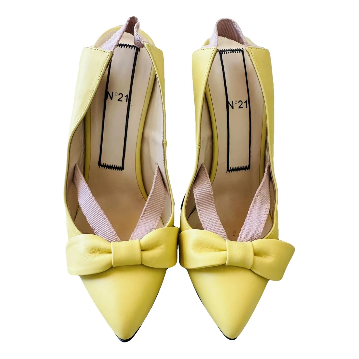 Pre-owned N°21 Patent Leather Mules & Clogs In Yellow