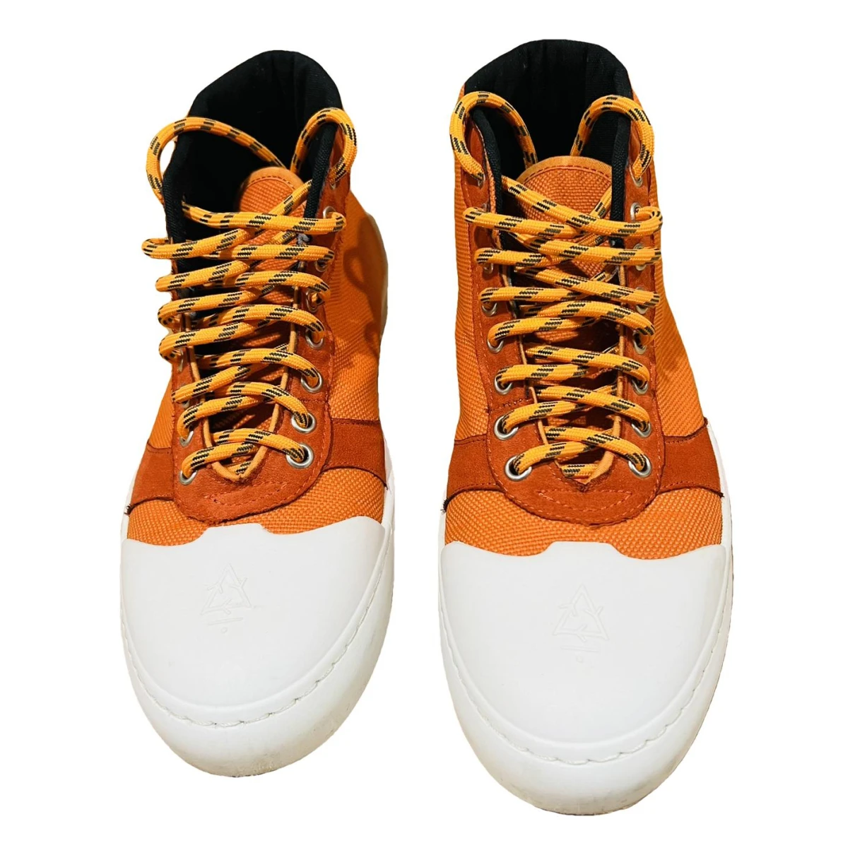 Pre-owned Converse Cloth Low Trainers In Orange