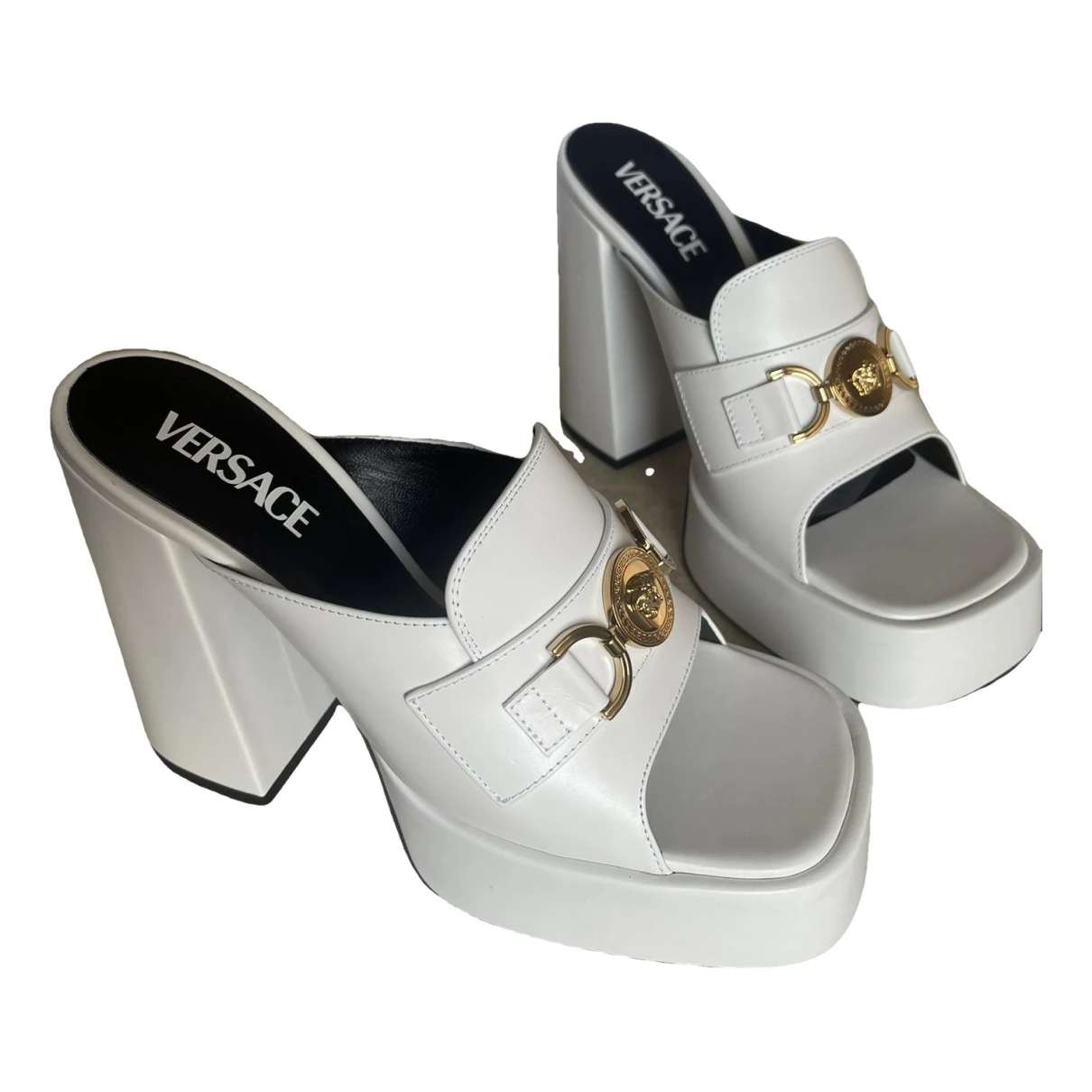 Pre-owned Versace Leather Sandals In White