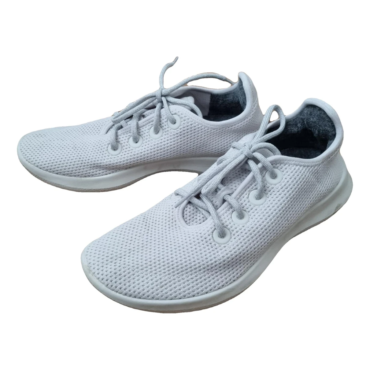 Pre-owned Allbirds Cloth Trainers In White