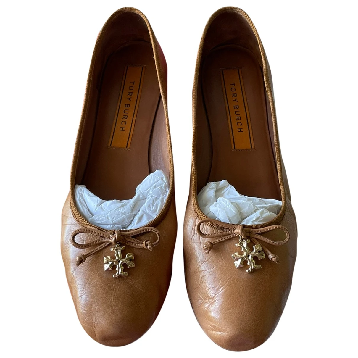 Pre-owned Tory Burch Leather Ballet Flats In Camel