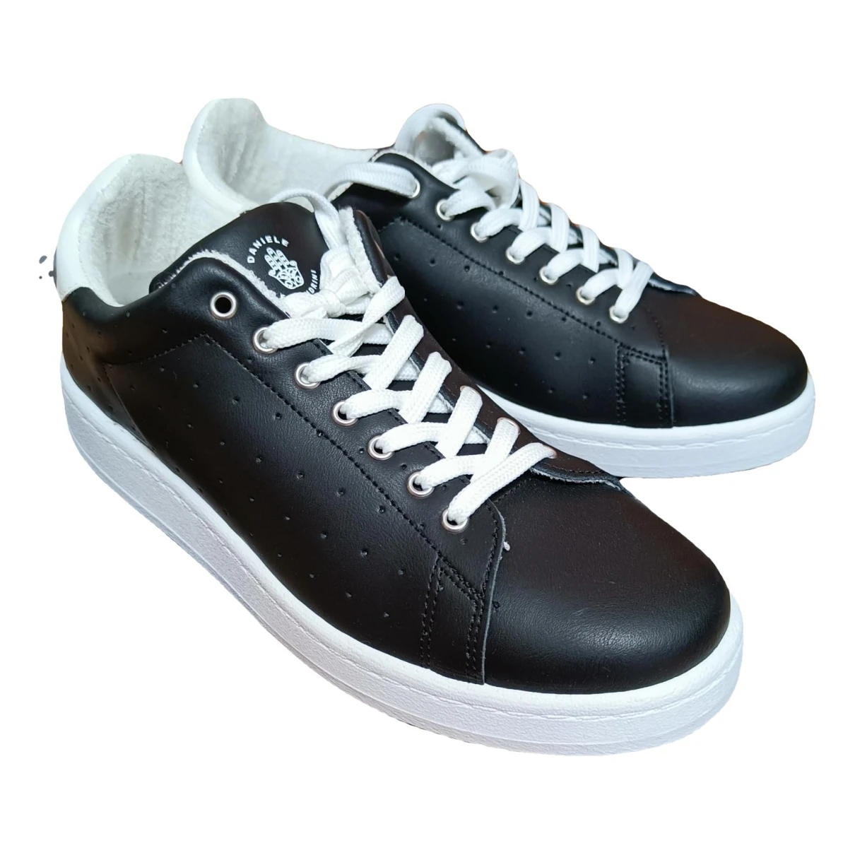 Pre-owned Daniele Alessandrini Leather Low Trainers In Black