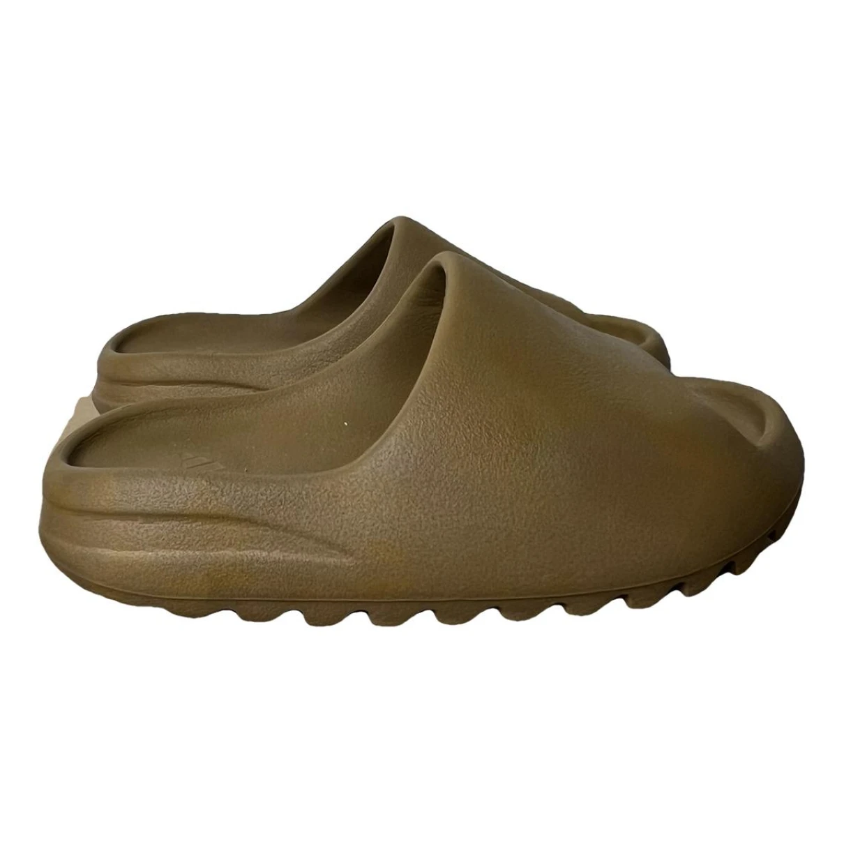Pre-owned Yeezy X Adidas Flip Flops In Brown