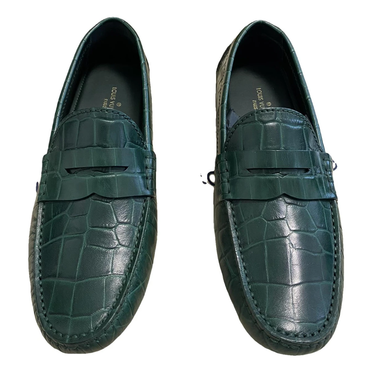 Pre-owned Louis Vuitton Leather Flats In Green