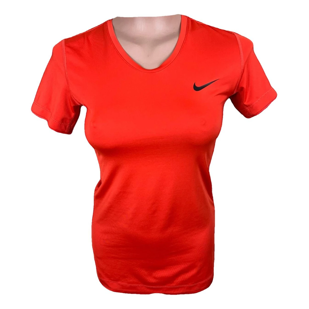 Pre-owned Nike T-shirt In Red