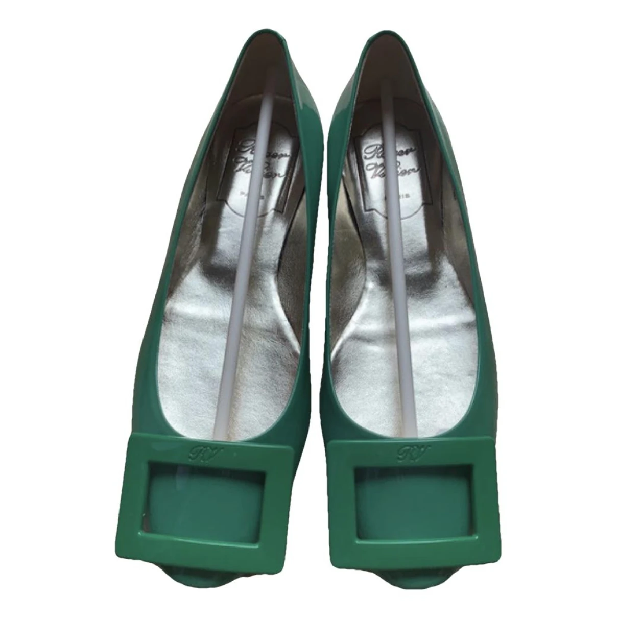 Pre-owned Roger Vivier Gommetine Patent Leather Ballet Flats In Green