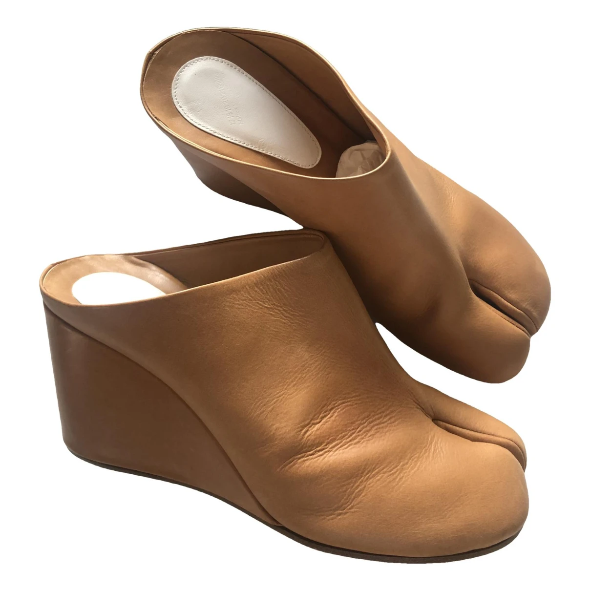 Pre-owned Maison Margiela Tabi Leather Sandals In Camel