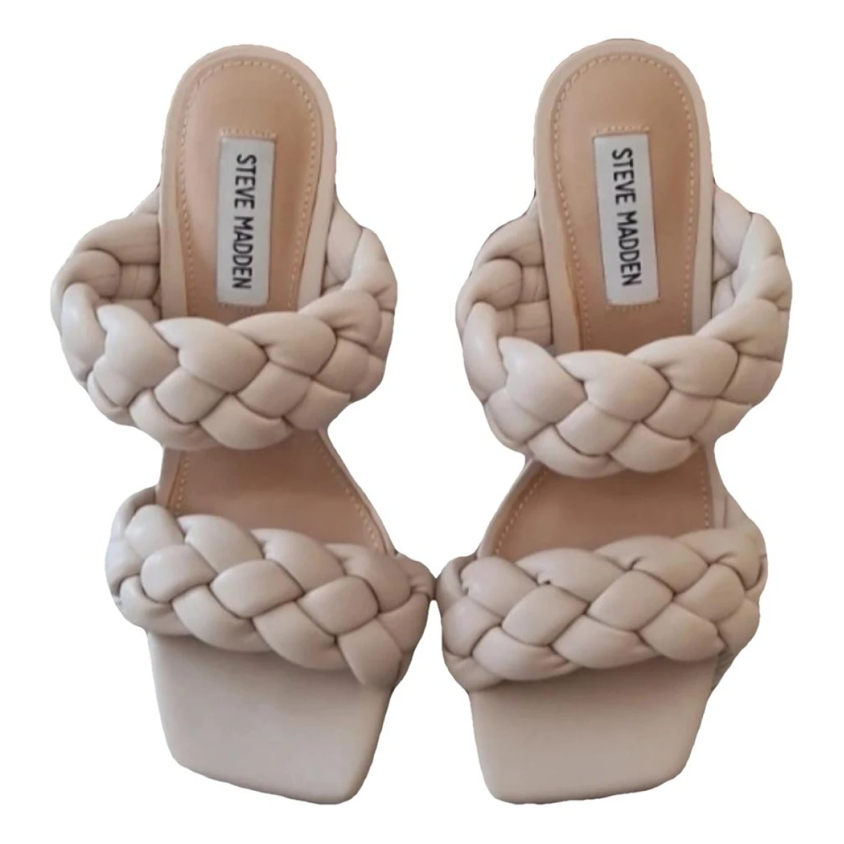 Pre-owned Steve Madden Leather Sandals In Beige