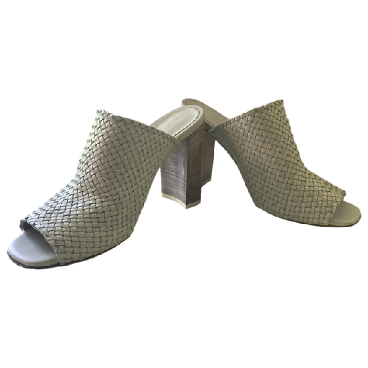Pre-owned Gentry Portofino Leather Heels In Grey