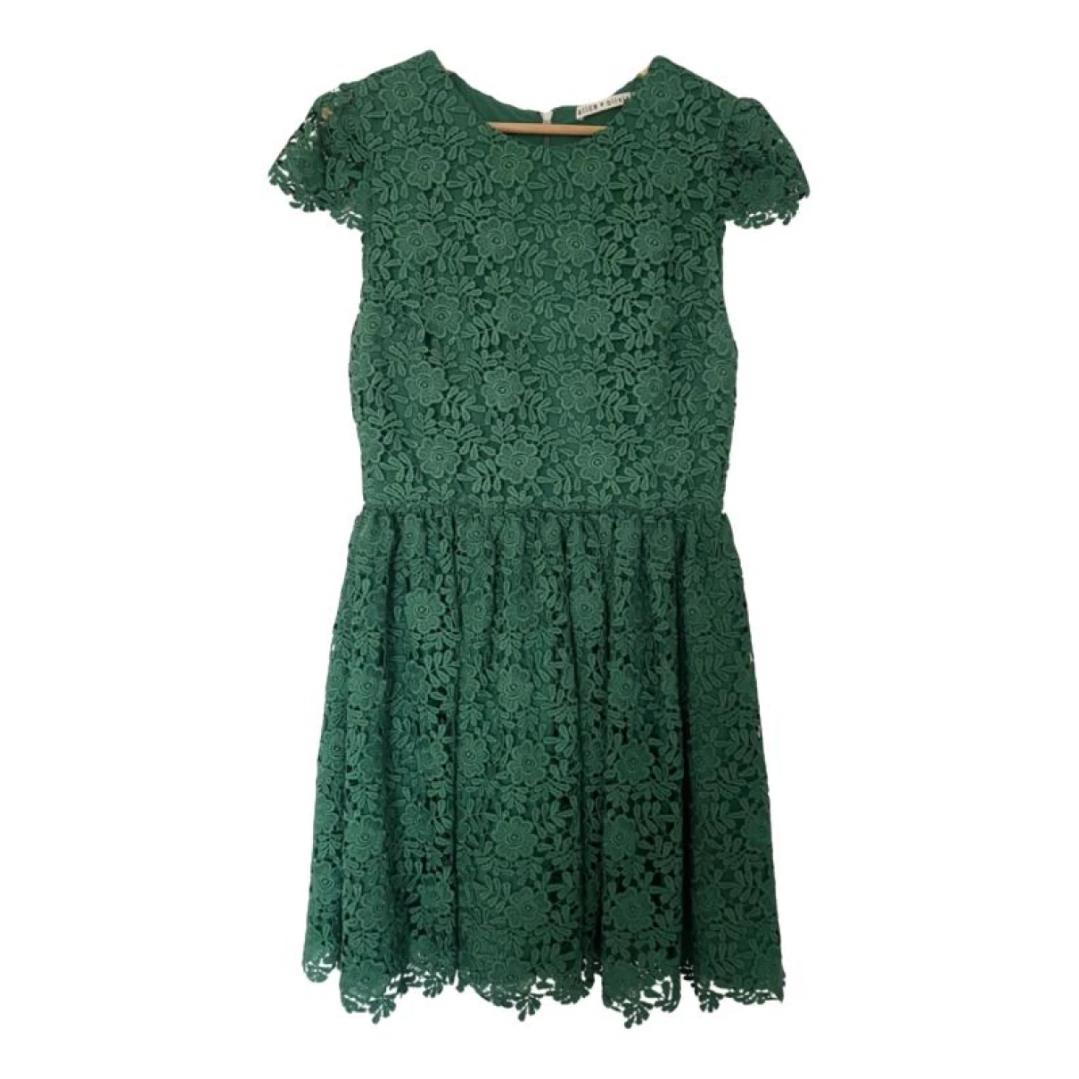 Pre-owned Alice And Olivia Mid-length Dress In Green