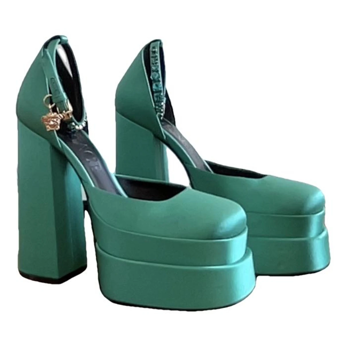 Pre-owned Versace Leather Sandals In Green