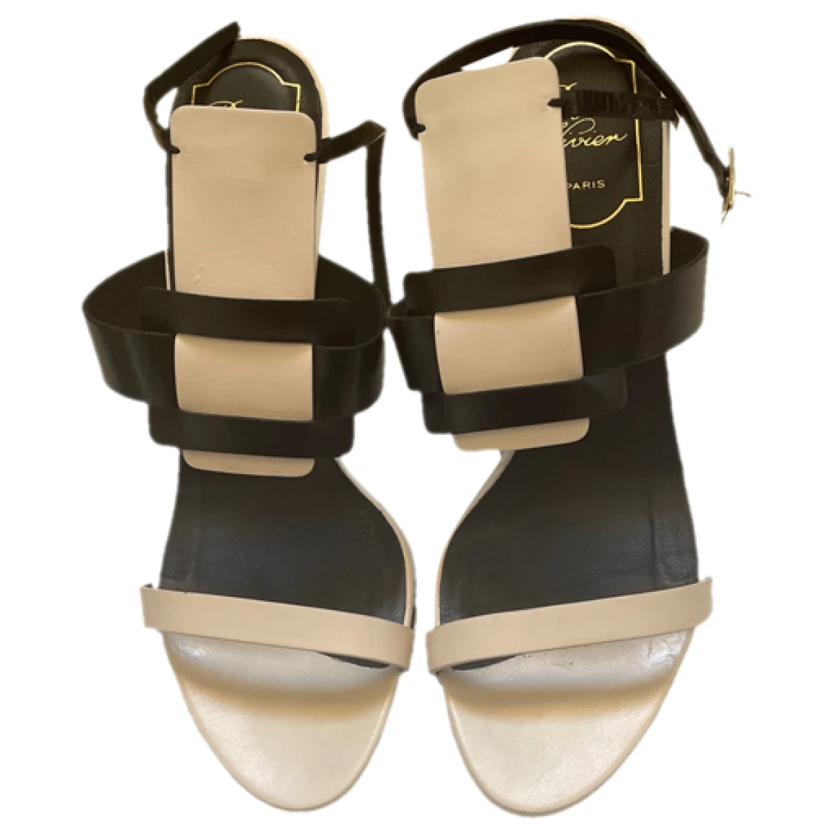 Pre-owned Roger Vivier Leather Sandals In White
