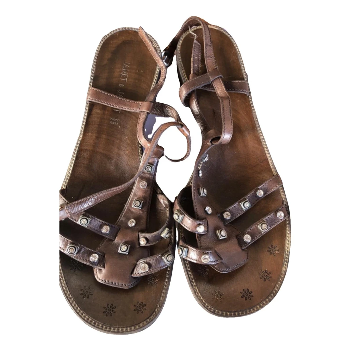 Pre-owned Janet & Janet Leather Sandal In Brown