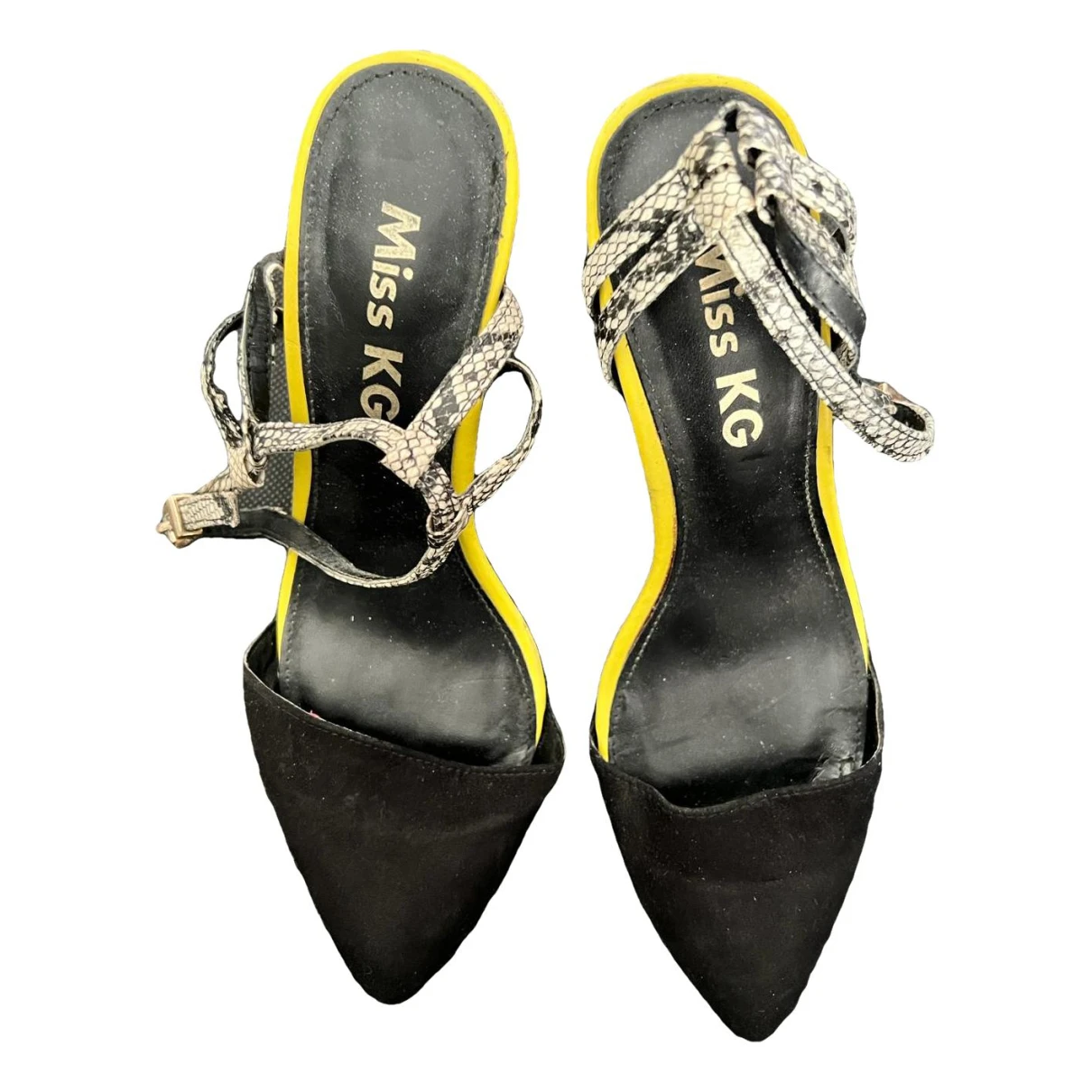 Pre-owned Kurt Geiger Leather Heels In Yellow