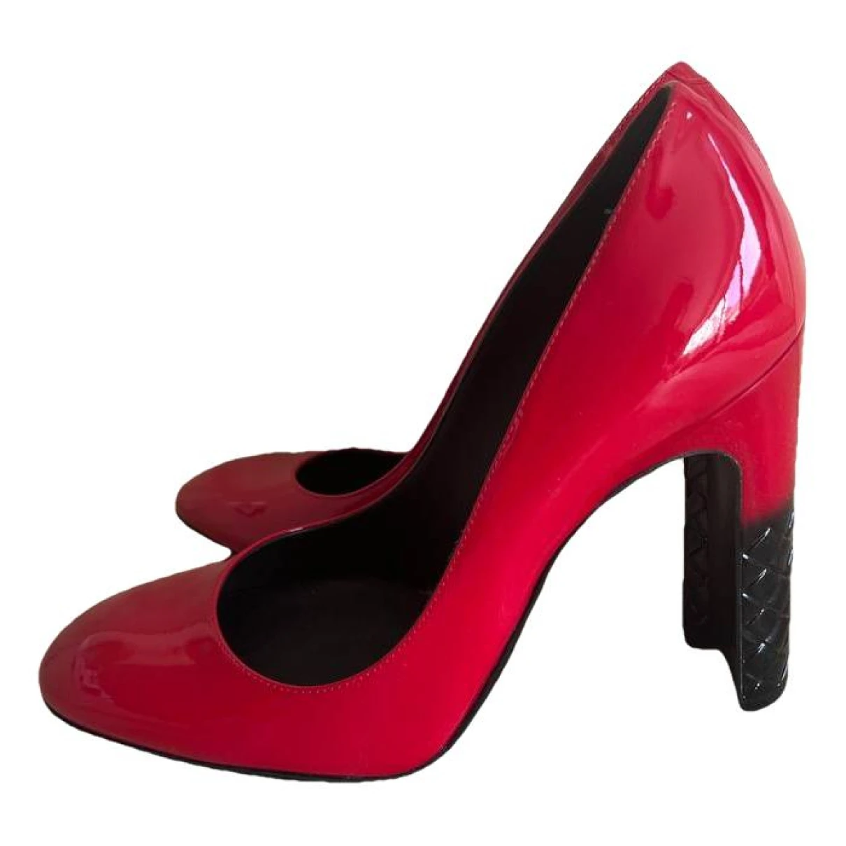 Pre-owned Bottega Veneta Patent Leather Heels In Red