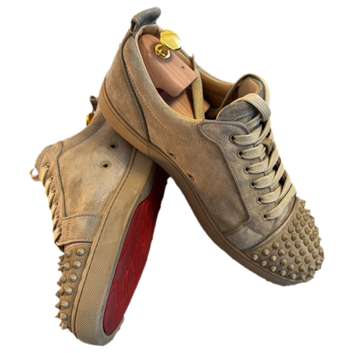 Pre-owned Christian Louboutin Louis Junior Spike Leather Low Trainers In Beige