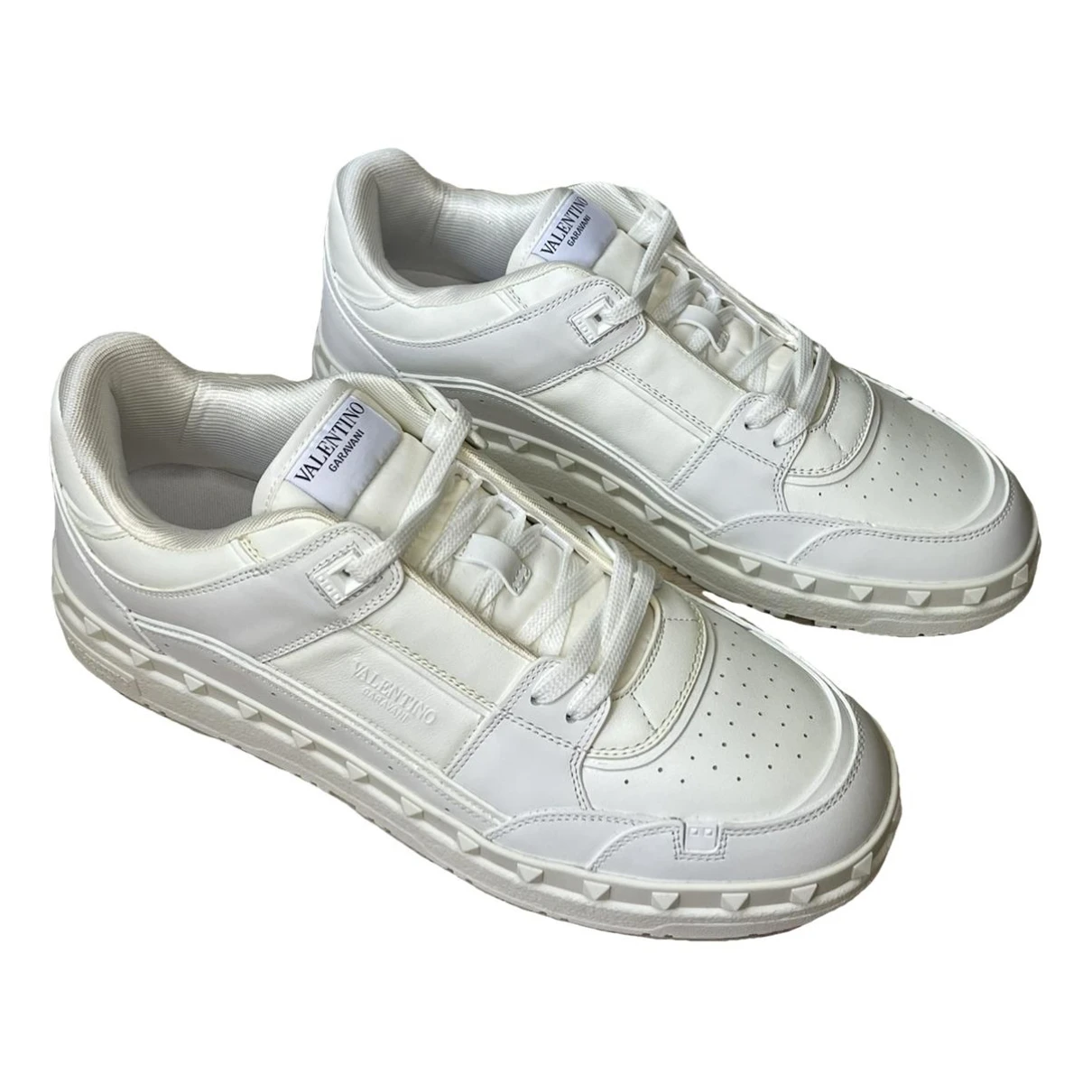 Pre-owned Valentino Garavani Patent Leather Low Trainers In White