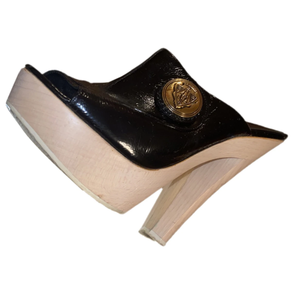 Pre-owned Gucci Patent Leather Mules & Clogs In Black