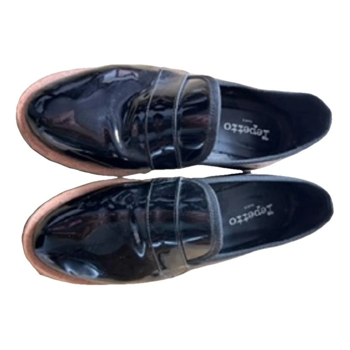 Pre-owned Repetto Patent Leather Flats In Black