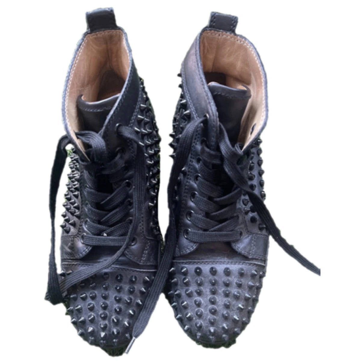 Pre-owned Christian Louboutin Louis Leather Trainers In Black
