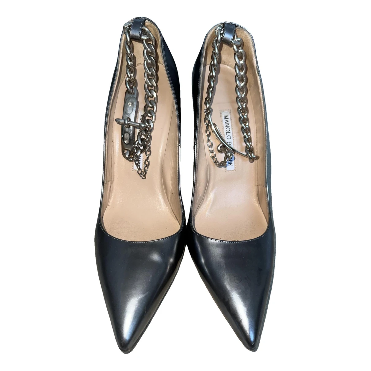 Pre-owned Manolo Blahnik Patent Leather Heels In Silver