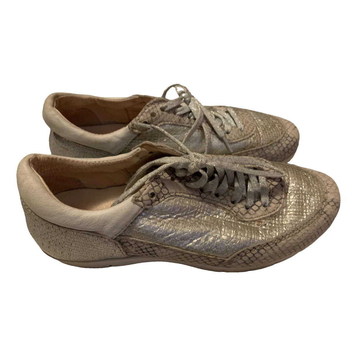 Pre-owned Mjus Leather Trainers In Gold