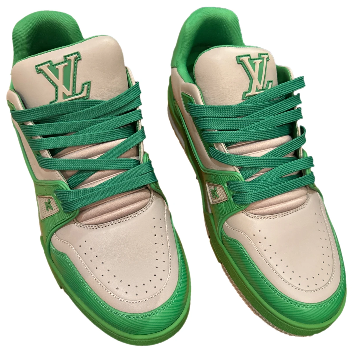 Pre-owned Louis Vuitton Leather Low Trainers In Green