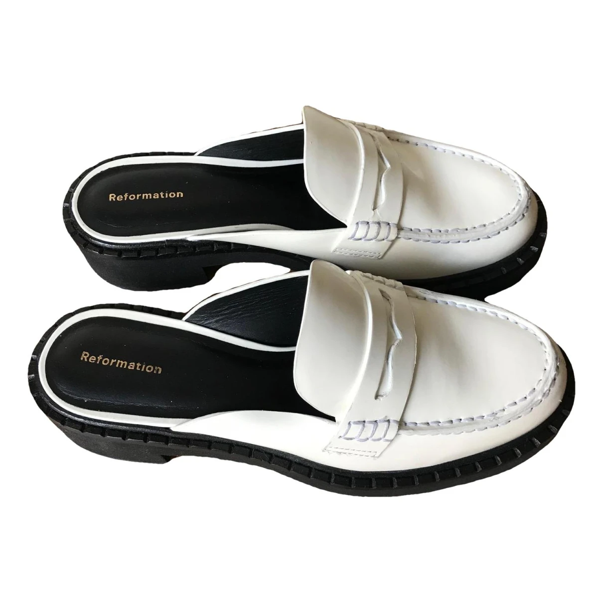 Pre-owned Reformation Leather Mules & Clogs In White