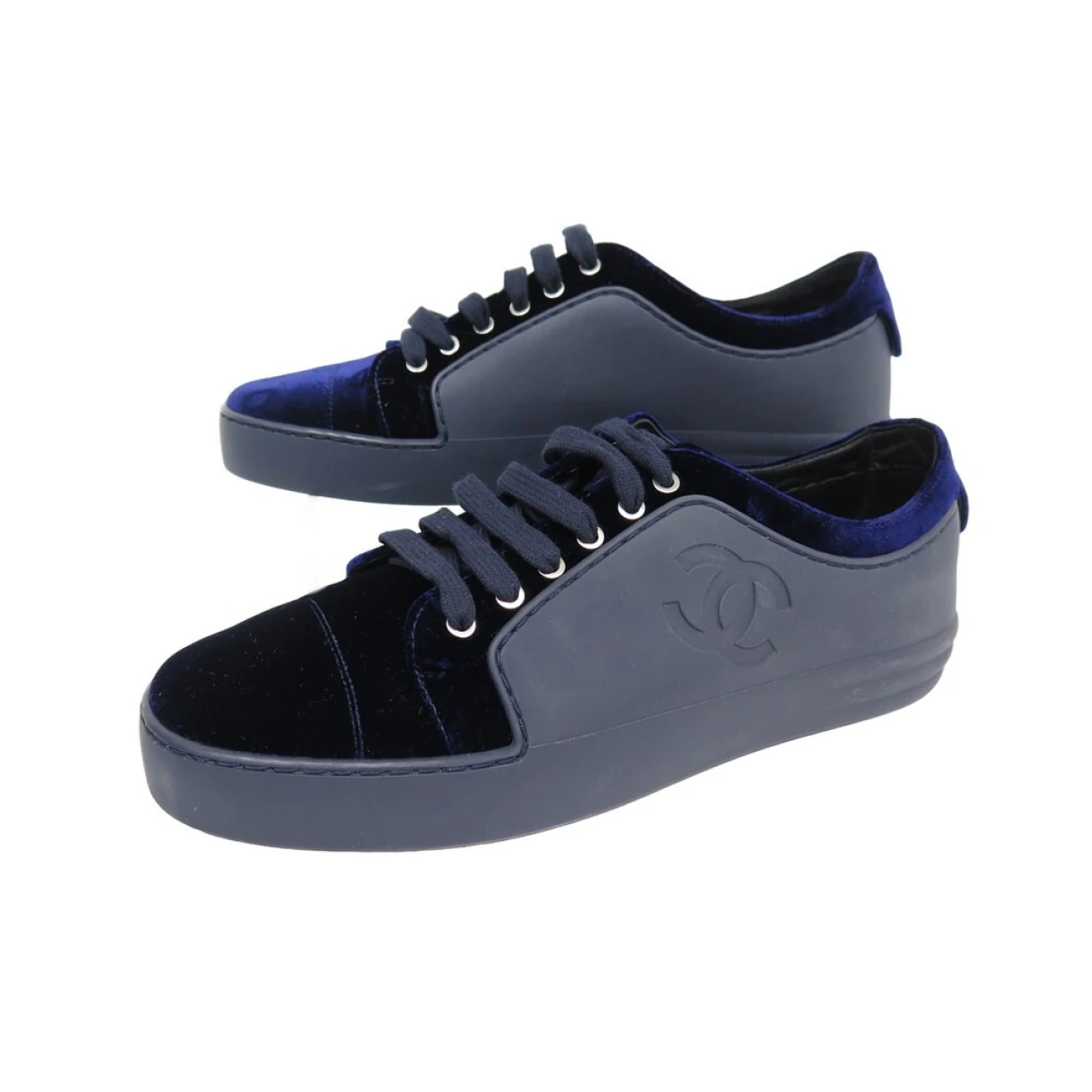 Pre-owned Chanel Cloth Trainers In Blue