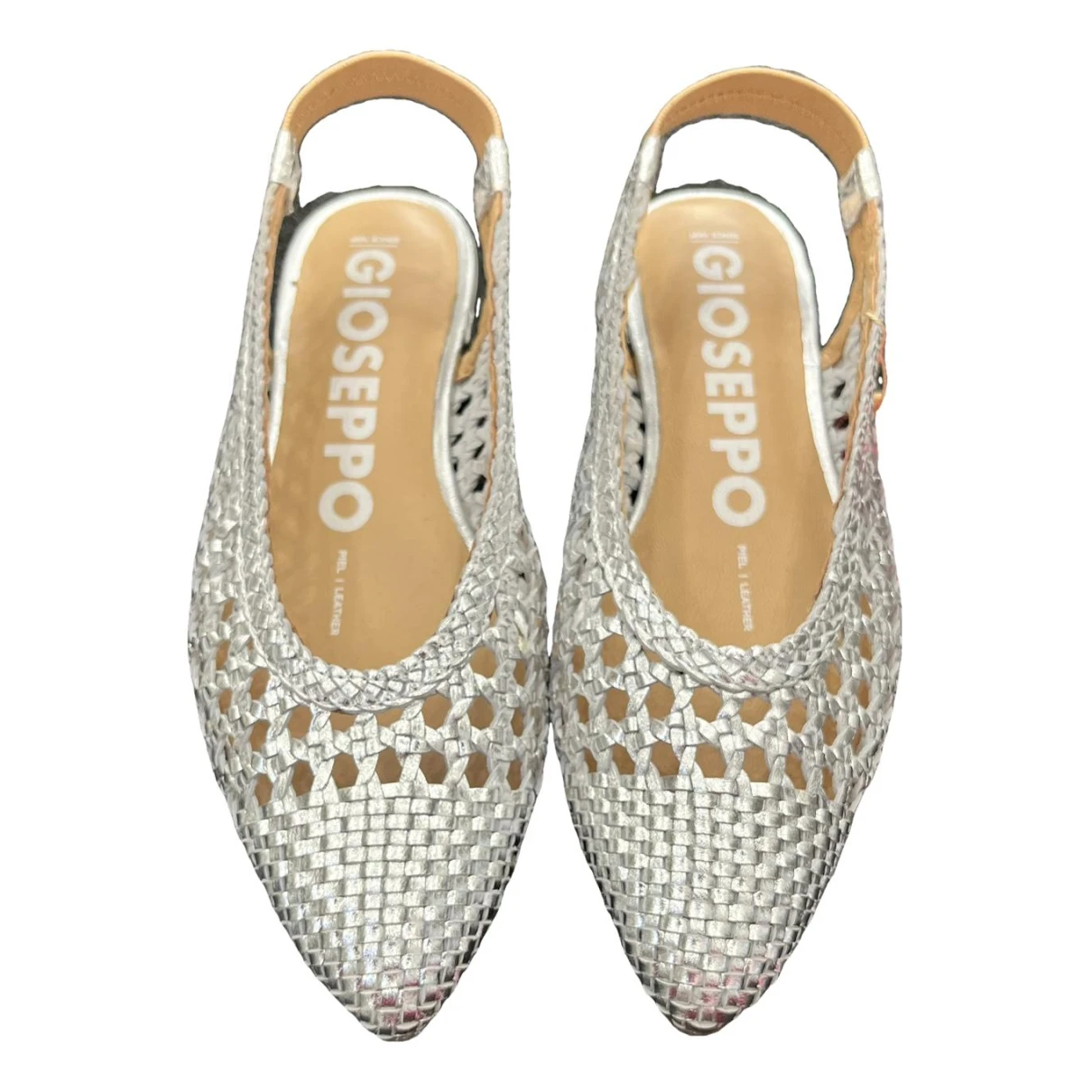 Pre-owned Gioseppo Leather Ballet Flats In Silver