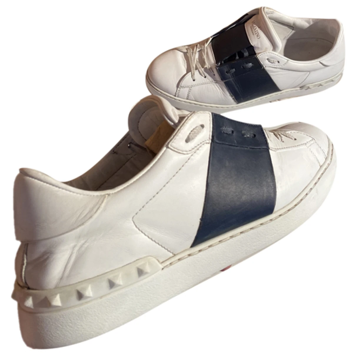 Pre-owned Valentino Garavani Leather Low Trainers In Navy