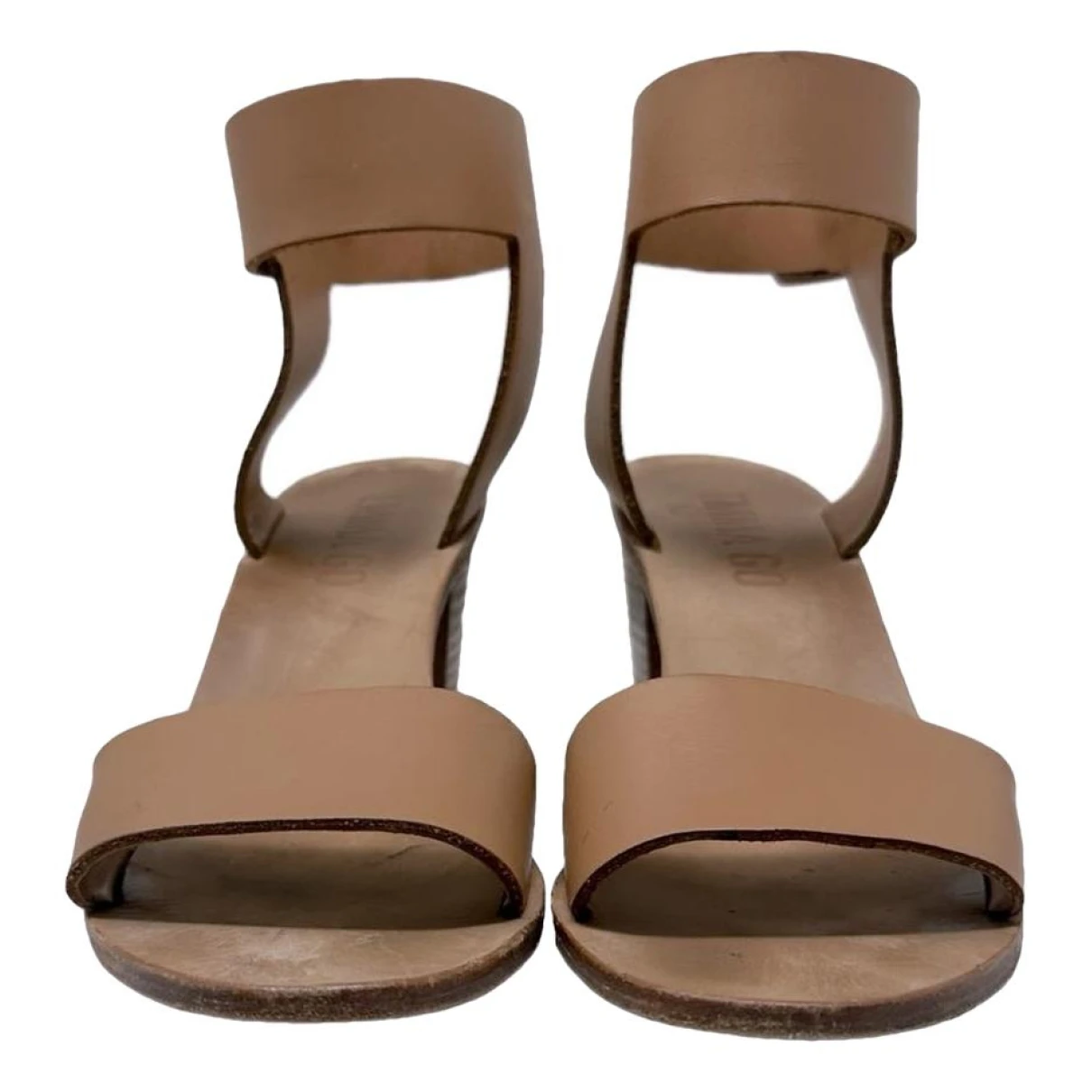Pre-owned Emma Go Leather Sandal In Brown