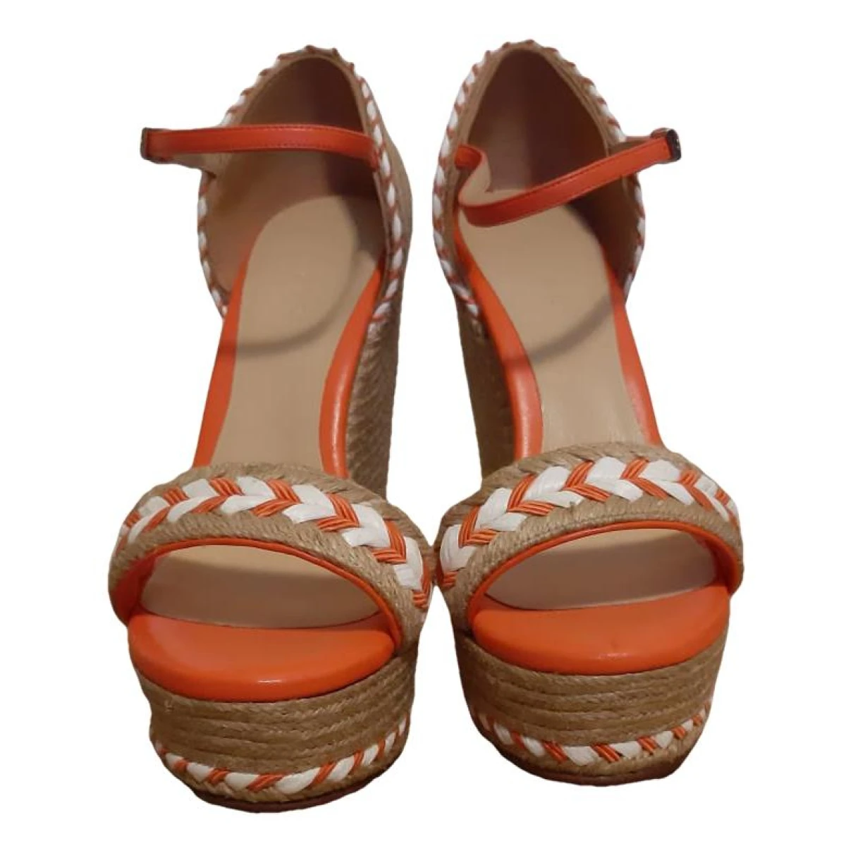 Pre-owned Gucci Sandals In Orange