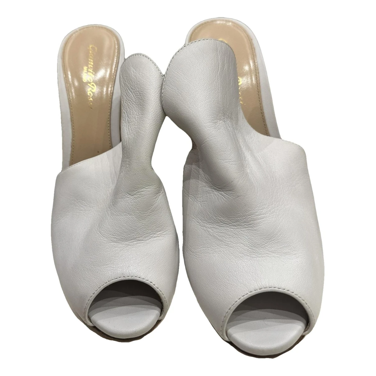 Pre-owned Gianvito Rossi Leather Mules & Clogs In White