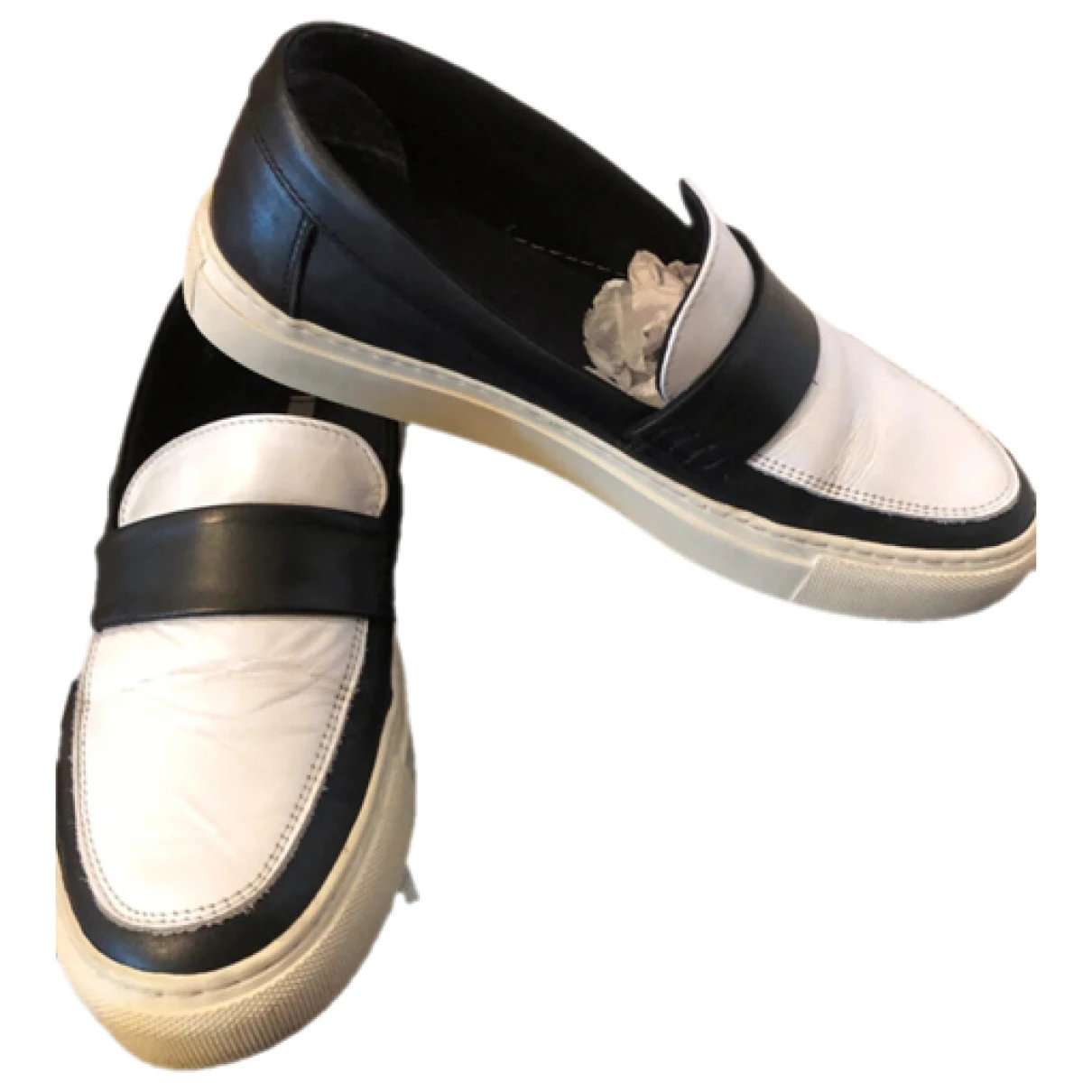 Pre-owned Bimba Y Lola Leather Flats In White
