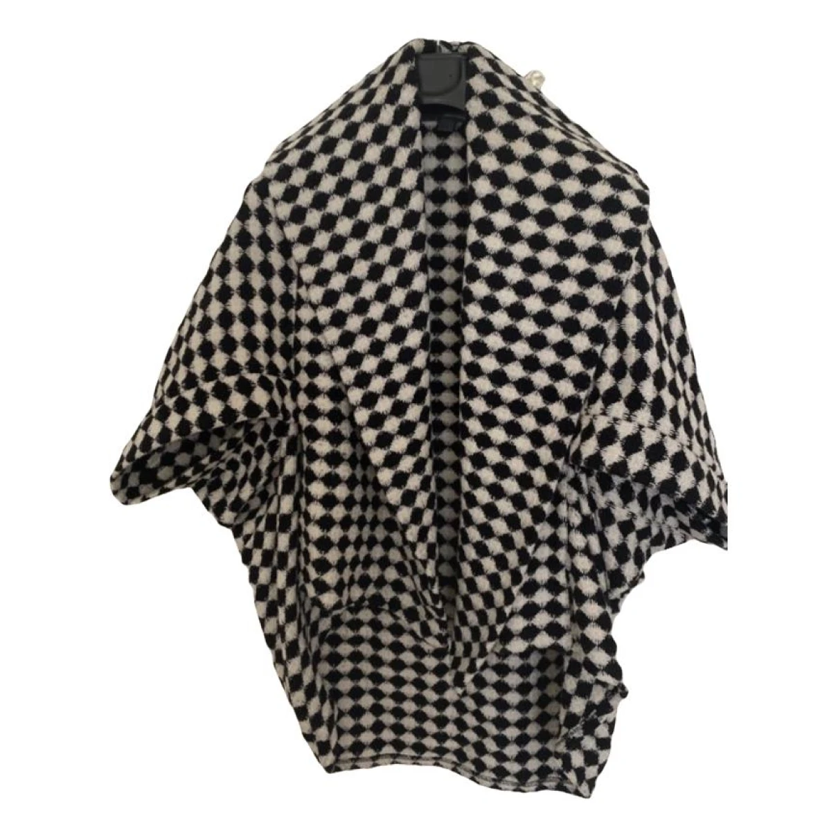 Pre-owned Guess Poncho In Black