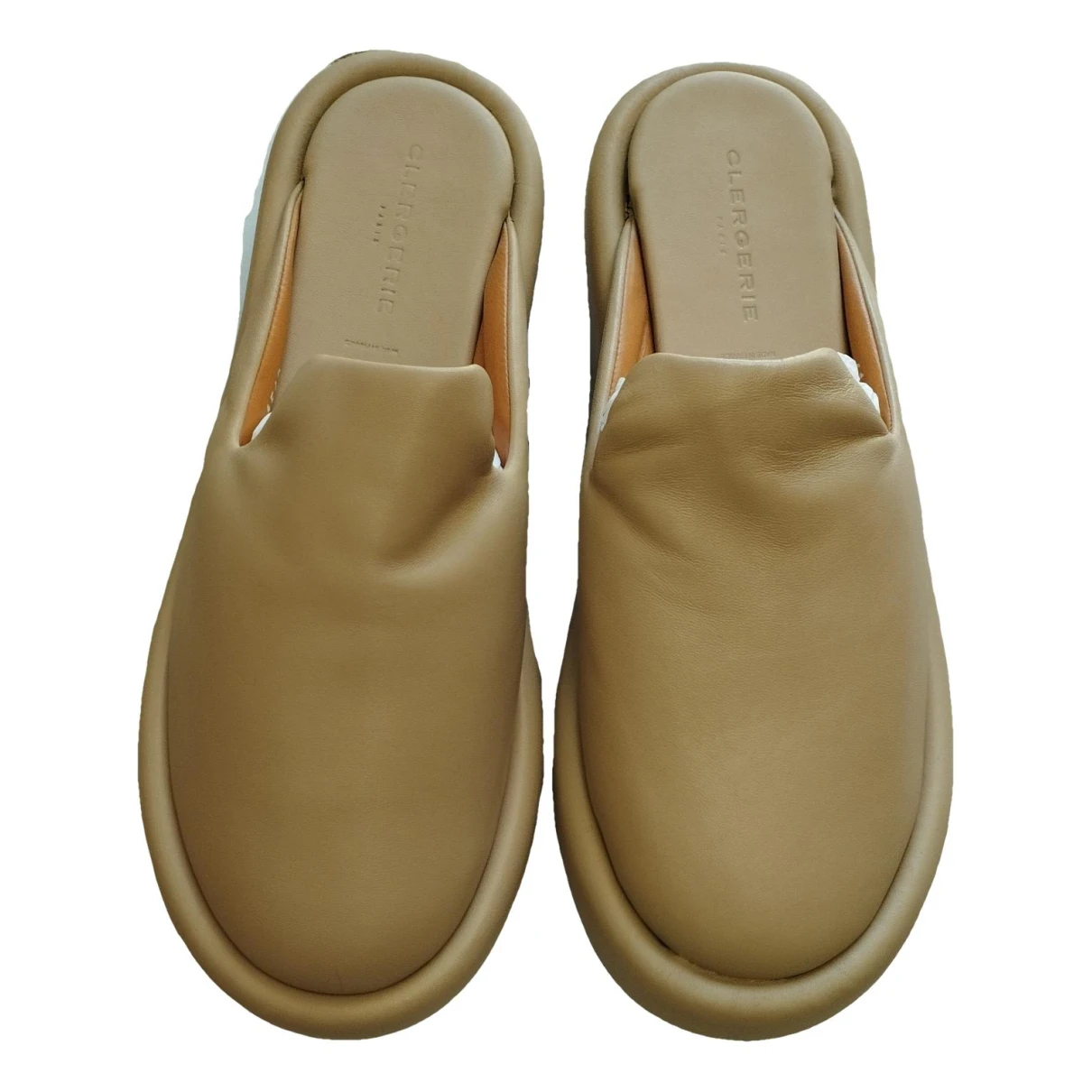 Pre-owned Robert Clergerie Leather Mules & Clogs In Beige