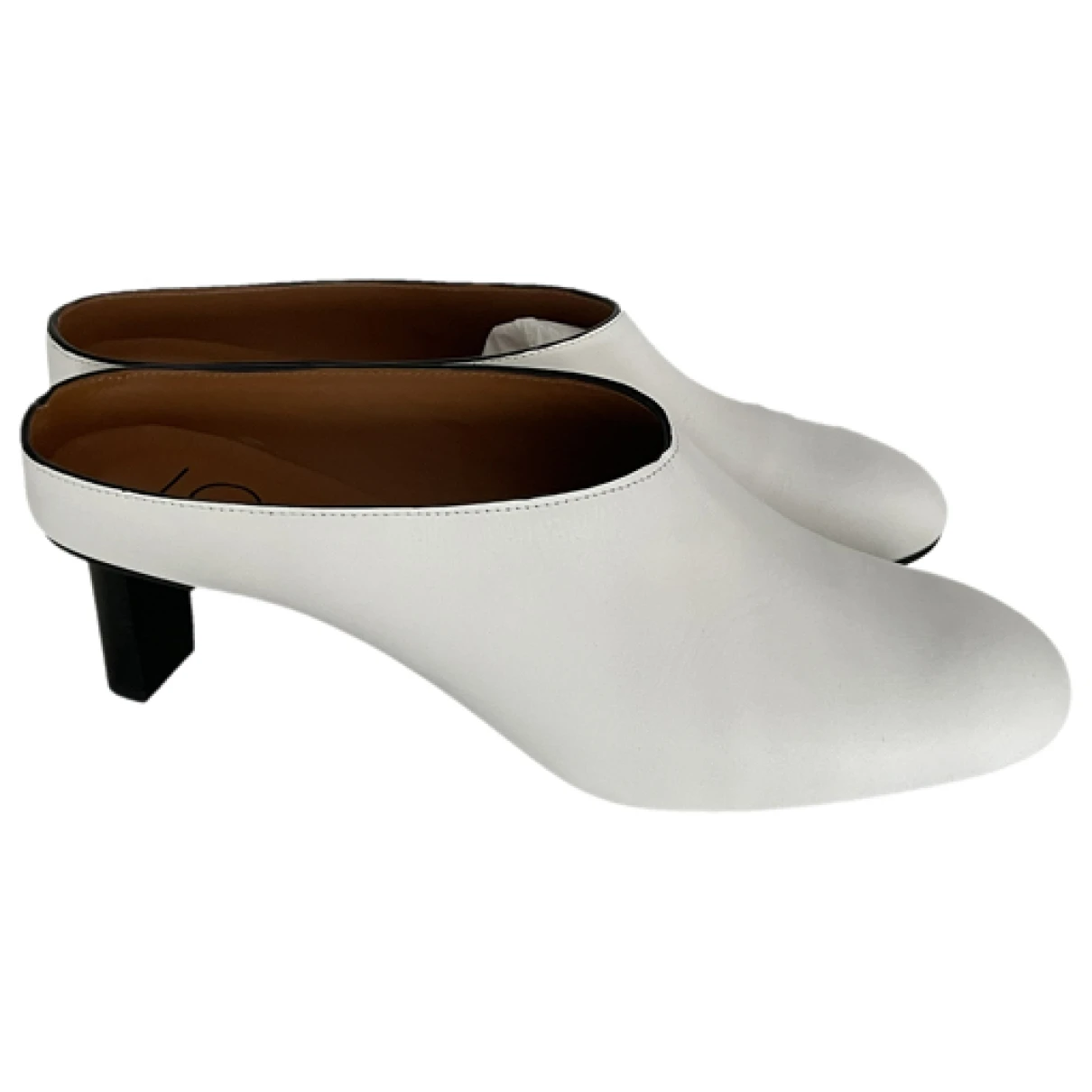 Pre-owned Joseph Leather Heels In White