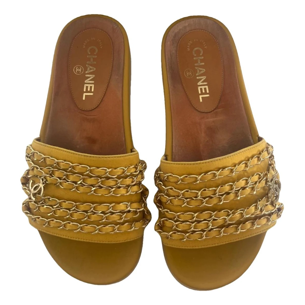 Pre-owned Chanel Cloth Sandals In Yellow