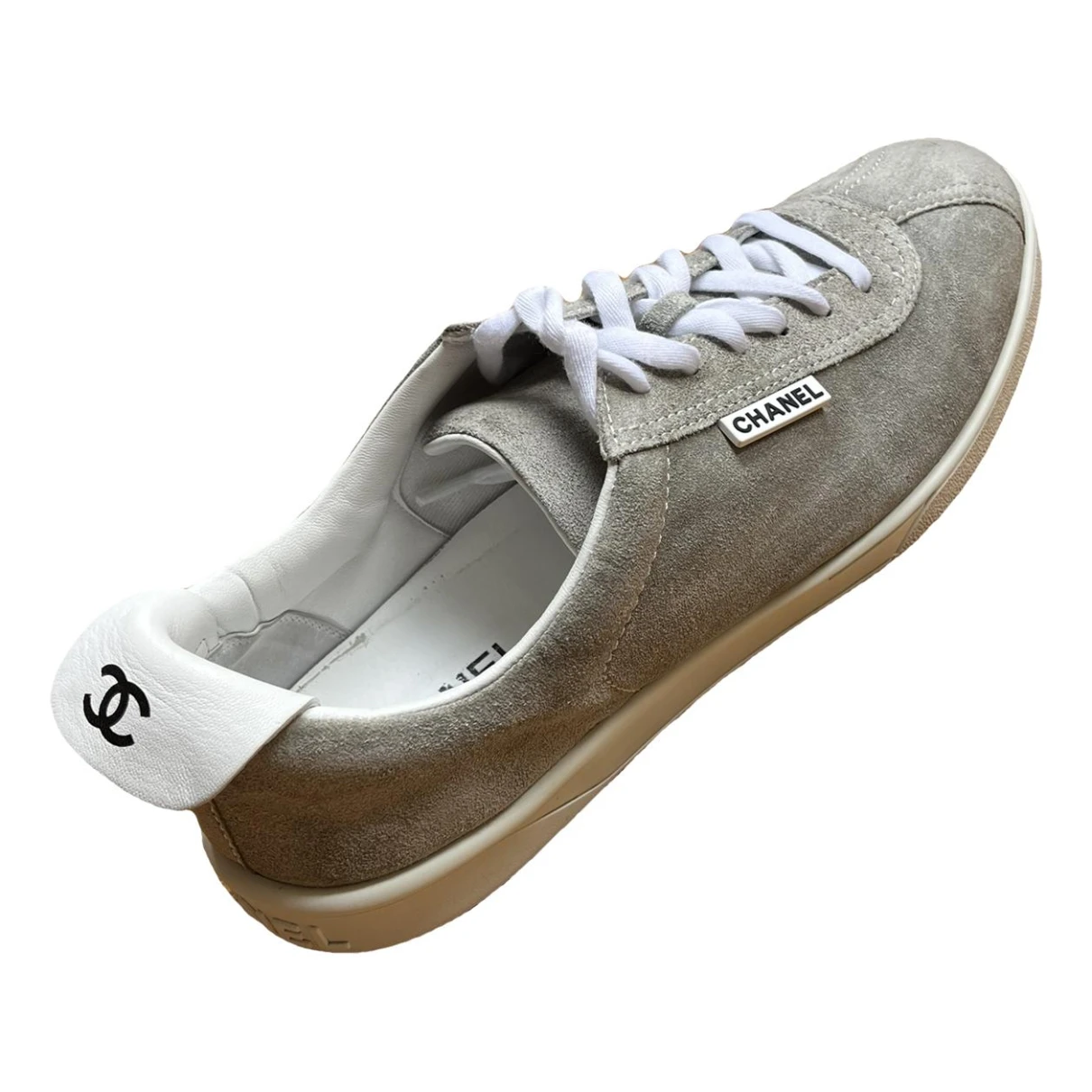 Pre-owned Chanel Leather Low Trainers In Grey