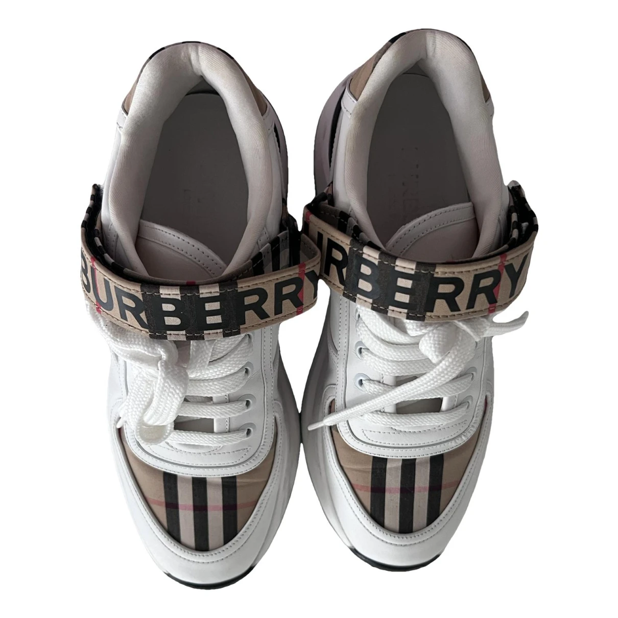 Pre-owned Burberry Cloth Trainers In White