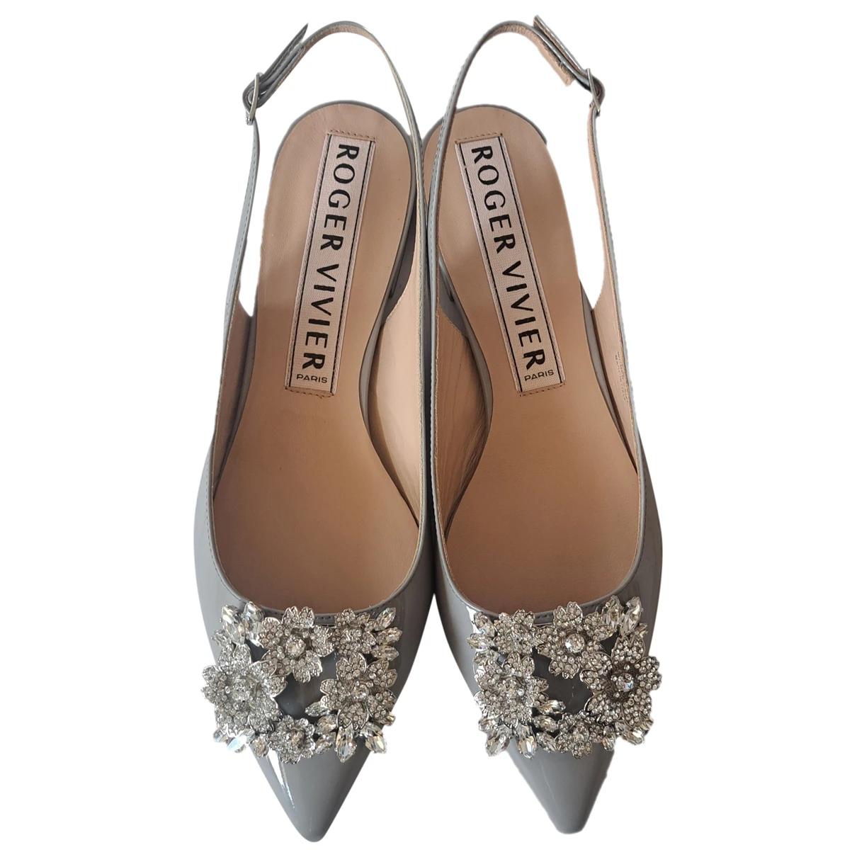 Pre-owned Roger Vivier Leather Ballet Flats In Silver