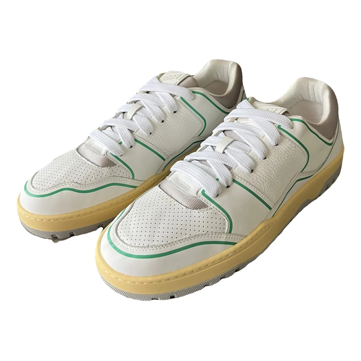 Pre-owned Msgm Leather Low Trainers In White