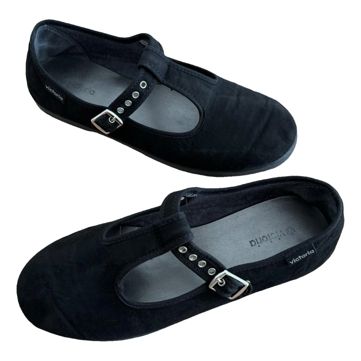 Pre-owned Victoria Leather Ballet Flats In Black