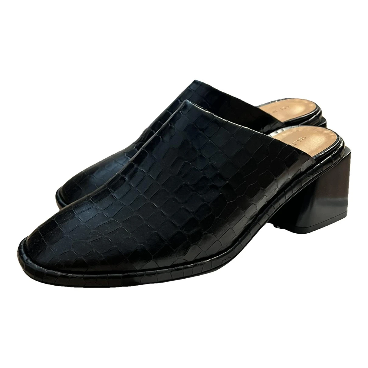 Pre-owned Robert Clergerie Leather Mules & Clogs In Black