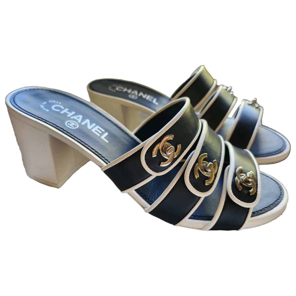 Pre-owned Chanel Leather Sandal In Blue