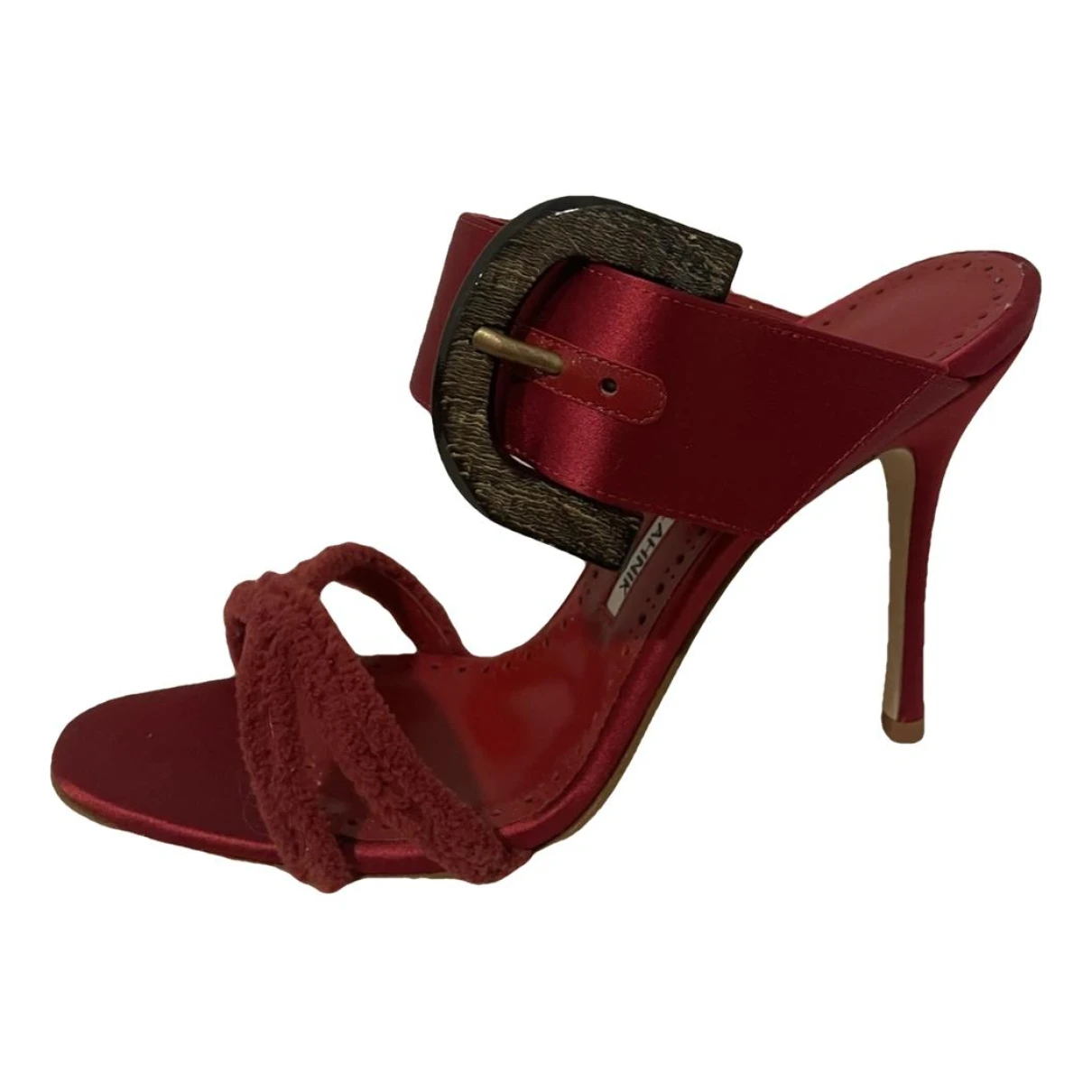Pre-owned Manolo Blahnik Leather Heels In Red