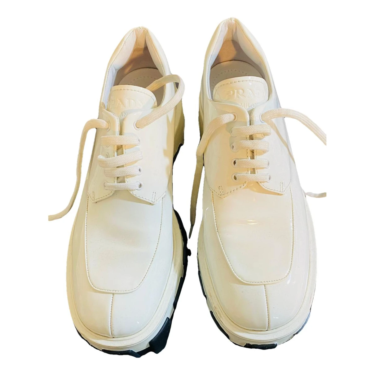 Pre-owned Prada Patent Leather Flats In White