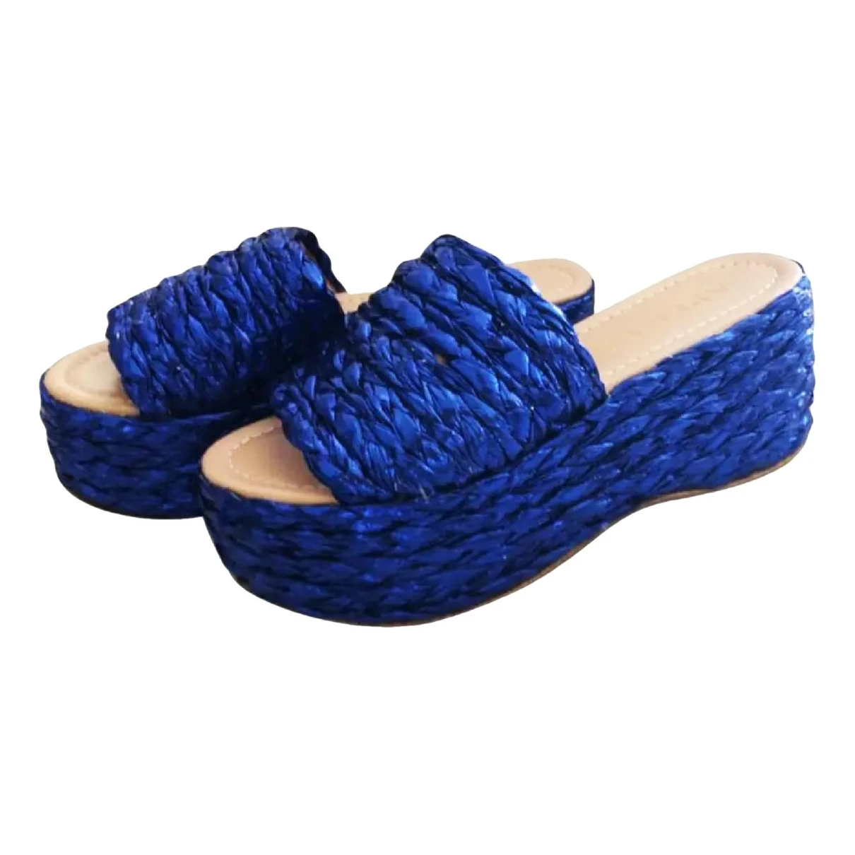 Pre-owned Aperlai Flats In Blue